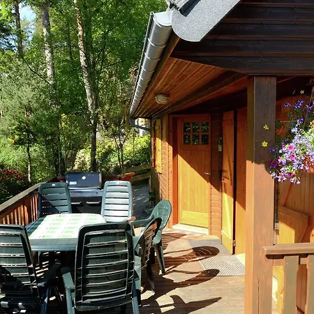 Chalet La Lune Pres Du Lac Et Du Chateau